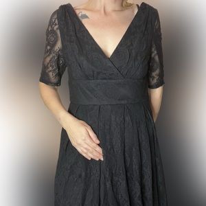 Betsy Johnson black lace party dress  size 12